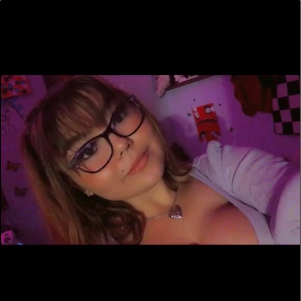 Meet your Posher, Jade